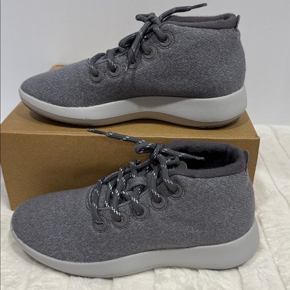 Allbirds Woman’s Wool Runner-Up Mizzle in Light Grey Size 8 New In Box - Picture 8 of 13